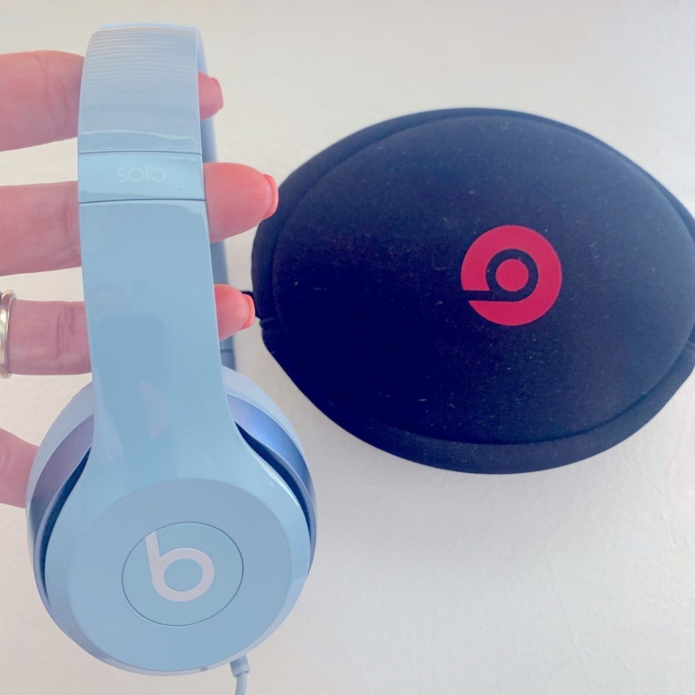 Beats Solo 1 headphones with case